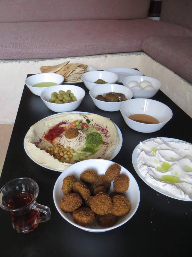 Petra Bedouin Bed And Breakfast Wadi Musa Exteriör bild