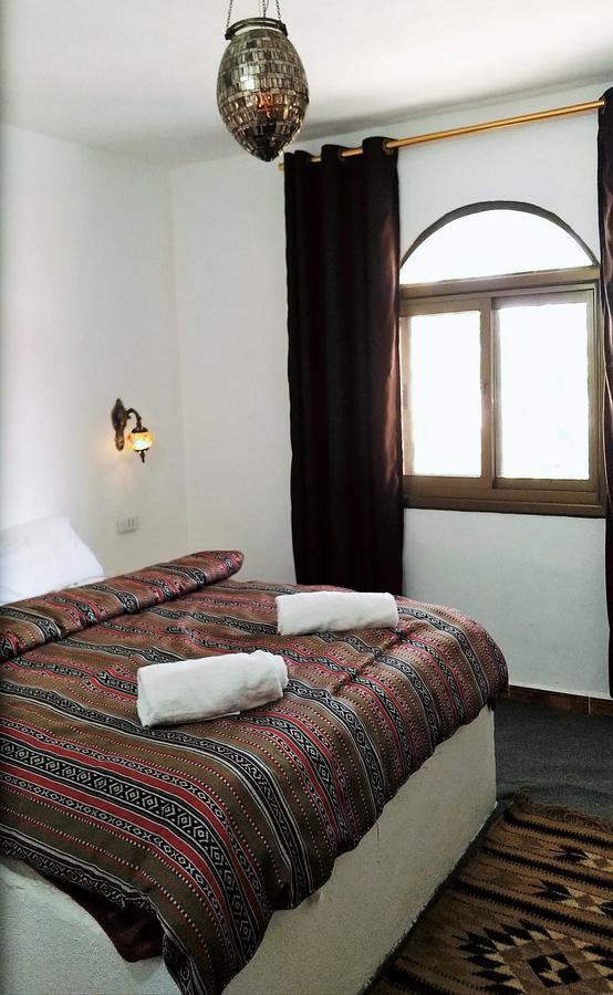 Petra Bedouin Bed And Breakfast Wadi Musa Exteriör bild