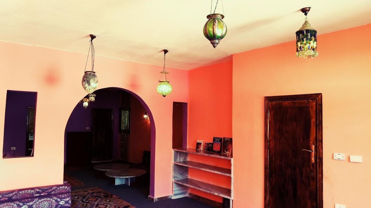 Petra Bedouin Bed And Breakfast Wadi Musa Exteriör bild