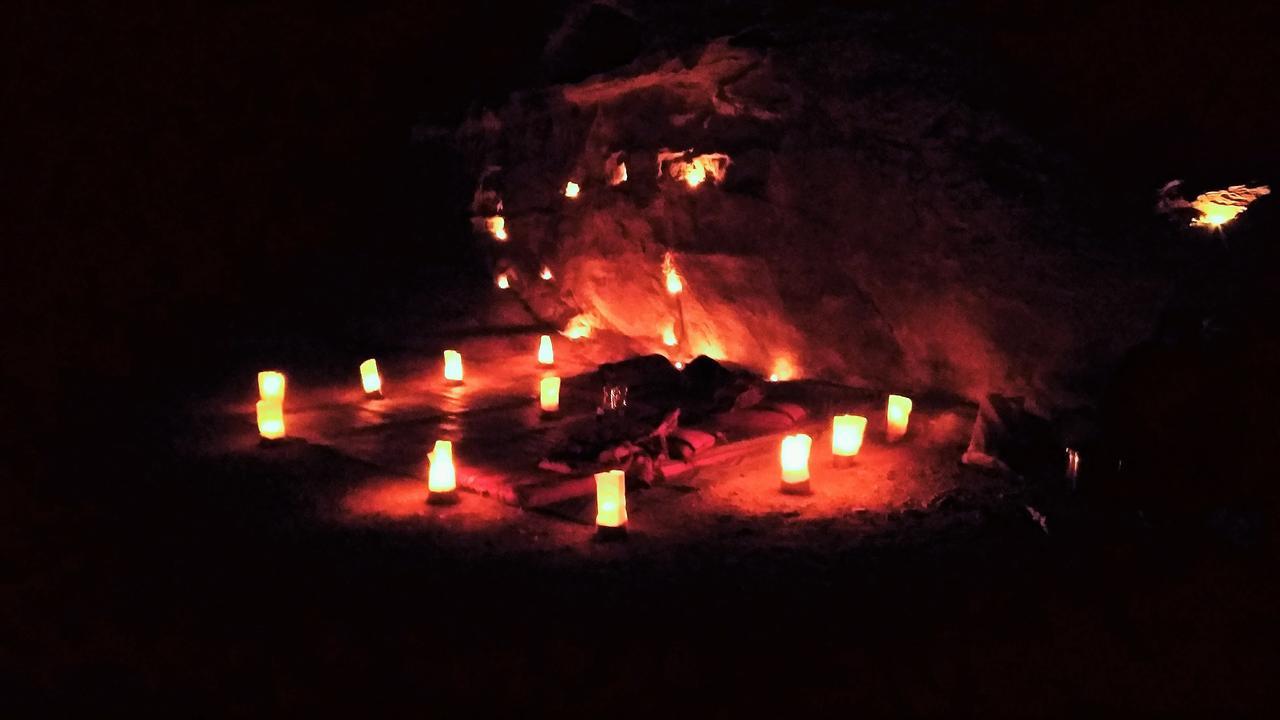 Petra Bedouin Bed And Breakfast Wadi Musa Exteriör bild